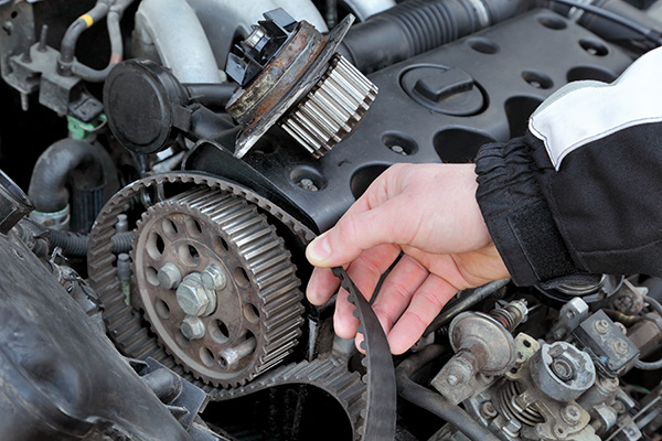 What Is The Difference Between Serpentine and Timing Belts?